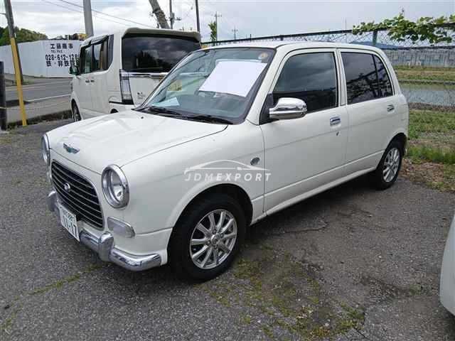 Daihatsu Mira Gino 2000