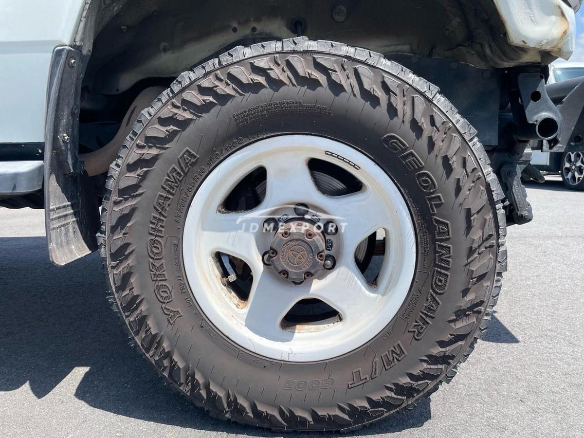 Toyota Land Cruiser 70 1997 thumbnail 18