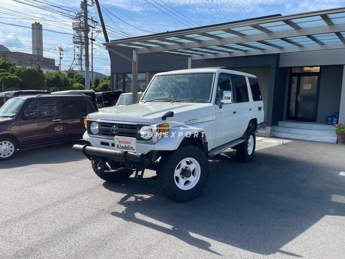 Toyota Land Cruiser 70 1997 thumbnail 26
