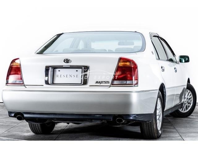 Toyota Crown Majesta 2000 thumbnail 2