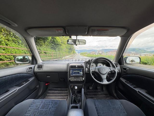 Toyota Carina 2001 thumbnail 3