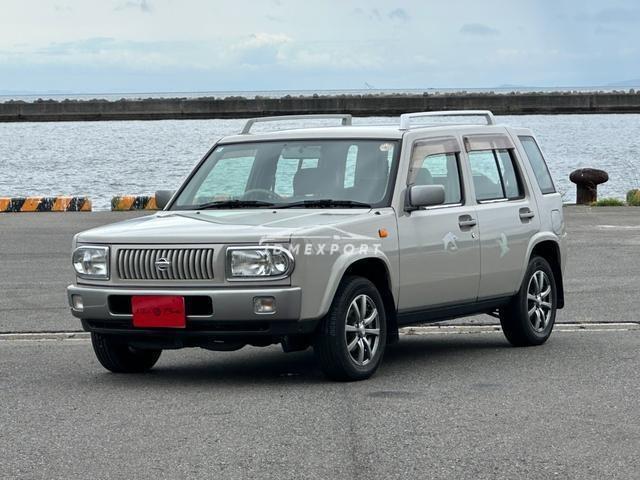 Nissan Rasheen 1998