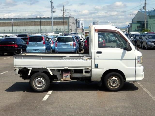 Daihatsu Hijet Truck 2000 thumbnail 4