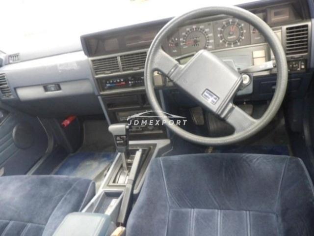 Nissan Skyline 1989 thumbnail 4