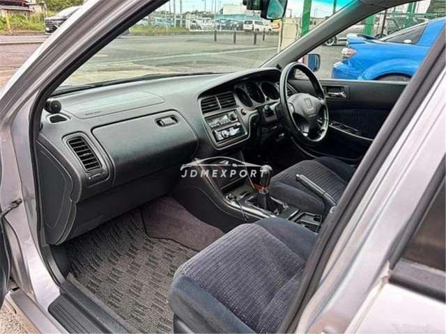 Honda Accord 2001 thumbnail 13