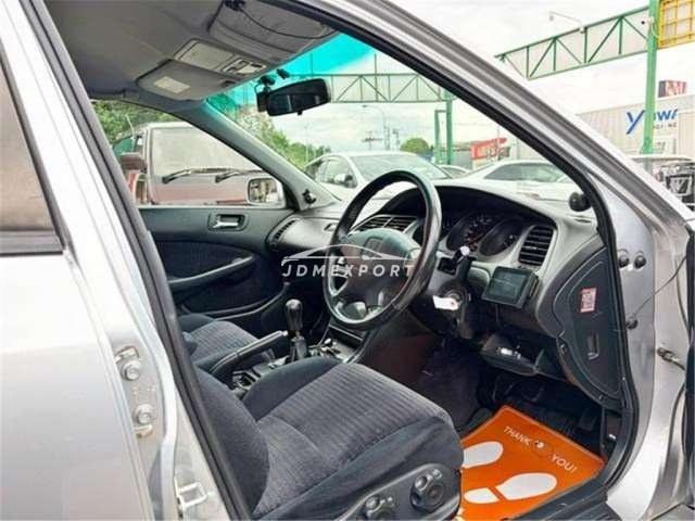 Honda Accord 2001 thumbnail 4