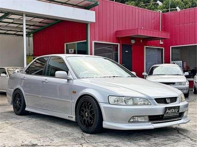 Honda Accord 2001 thumbnail 2