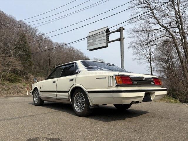 Nissan Cedric 1981 thumbnail 12