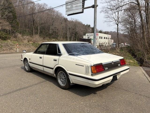 Nissan Cedric 1981 thumbnail 11