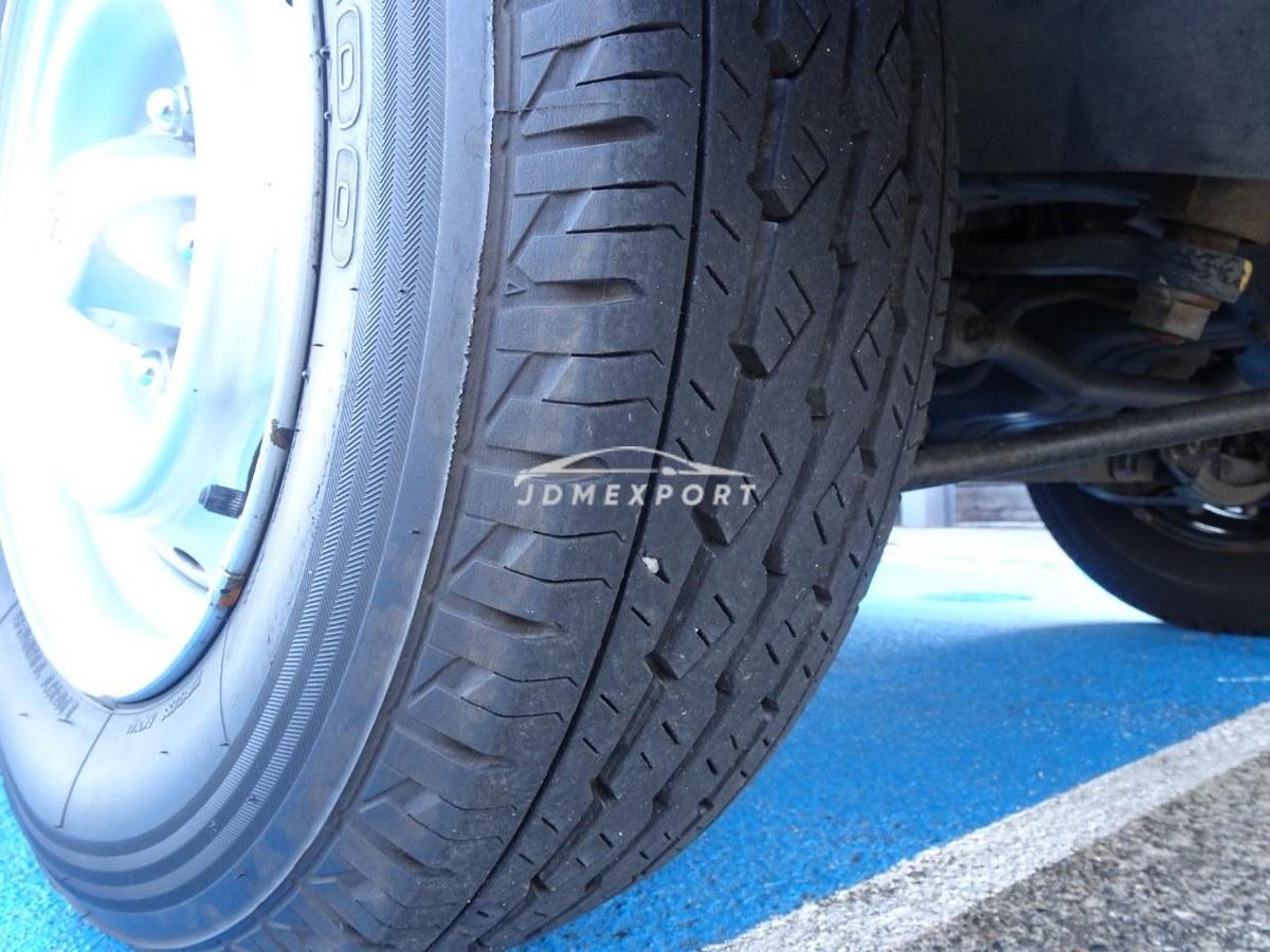 Toyota Hilux 2001 thumbnail 28