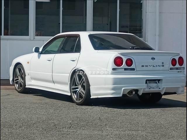 Nissan Skyline 2000 thumbnail 4