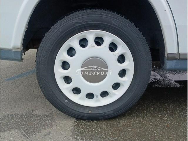 Nissan Rasheen 2000 thumbnail 11
