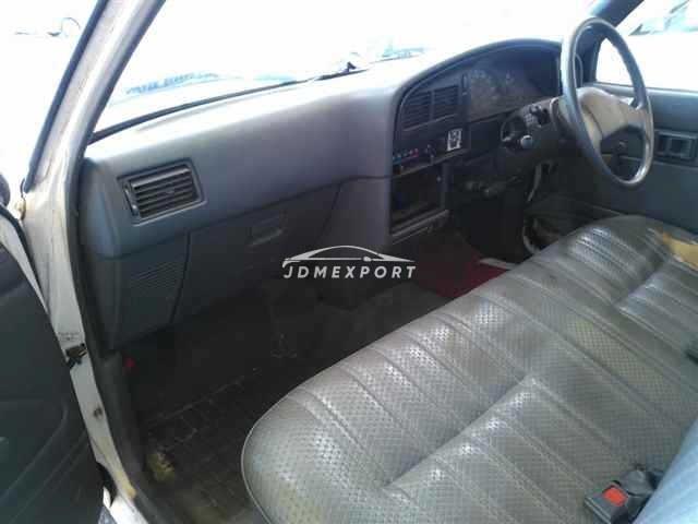 Toyota Hilux 1990 thumbnail 9