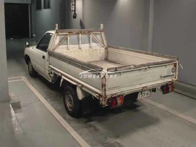 Toyota Hilux 1990 thumbnail 2