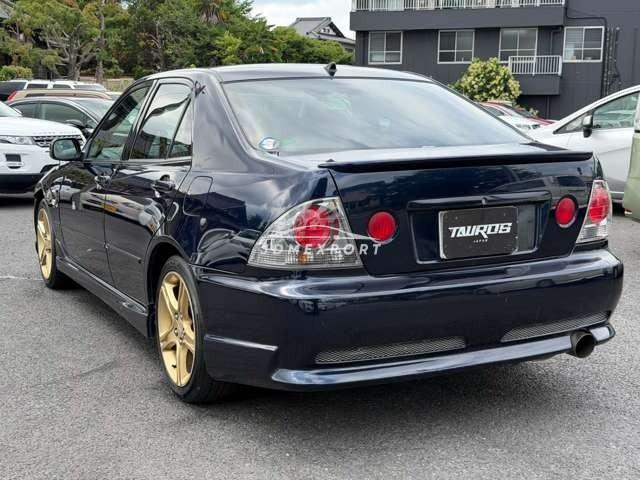 Toyota Altezza 1999 thumbnail 4