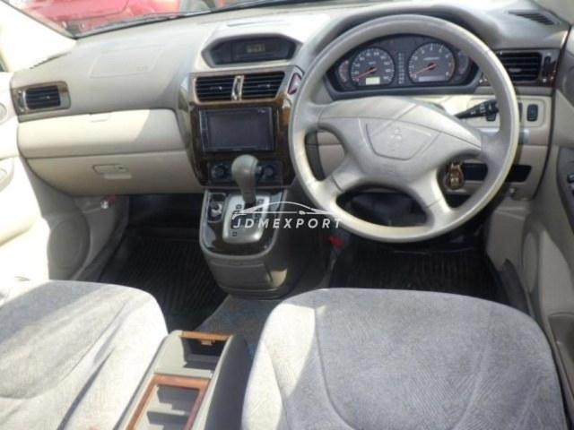 Mitsubishi RVR 2000 thumbnail 3