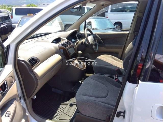 Mitsubishi RVR 2000 thumbnail 5