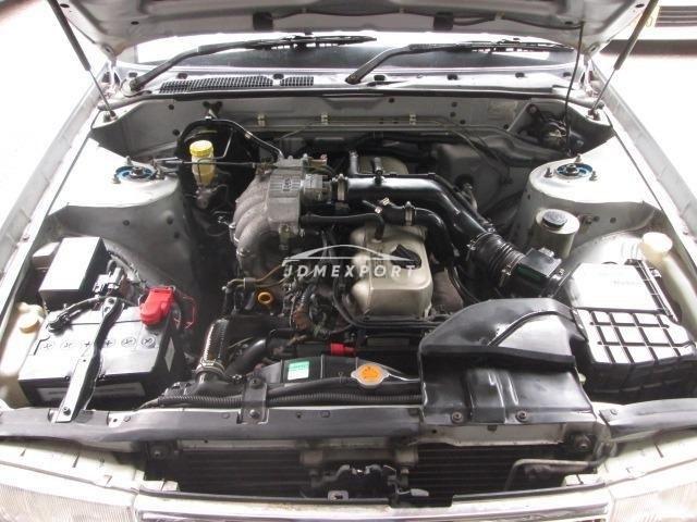 Nissan Crew 1998 thumbnail 11