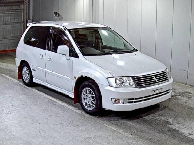 Mitsubishi RVR 1999