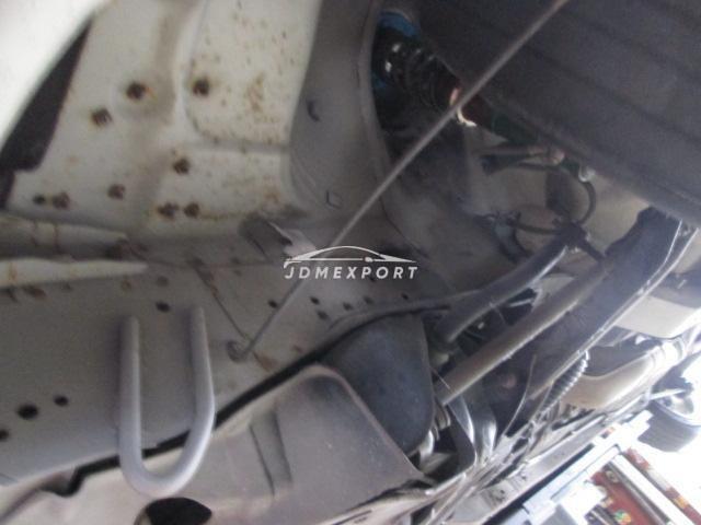 Nissan Crew 1998 thumbnail 16