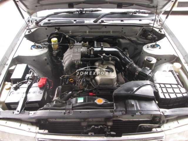 Nissan Crew 1998 thumbnail 14