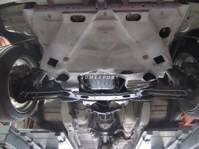 Nissan Crew 1998 thumbnail 15