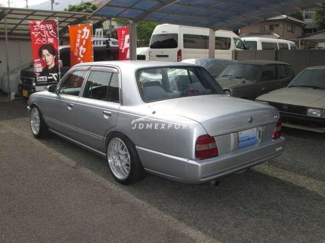 Nissan Crew 1998 thumbnail 5