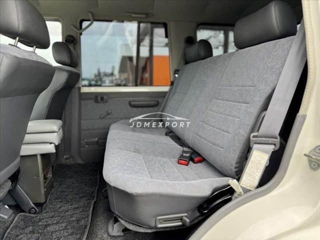 Toyota Land Cruiser 2000 thumbnail 18
