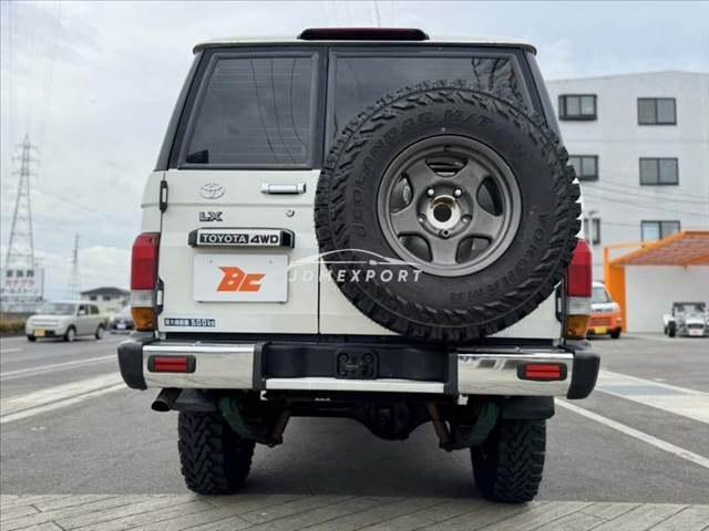 Toyota Land Cruiser 2000 thumbnail 14