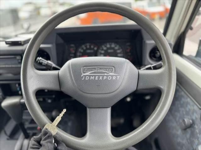 Toyota Land Cruiser 2000 thumbnail 6