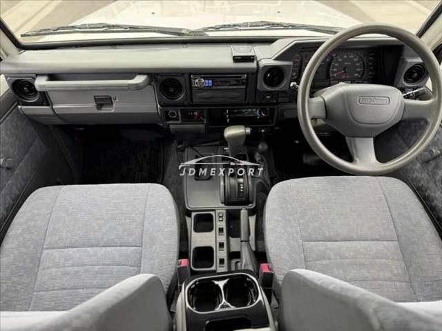 Toyota Land Cruiser 2000 thumbnail 3