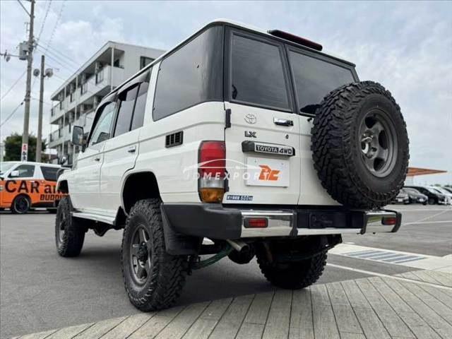 Toyota Land Cruiser 2000 thumbnail 13