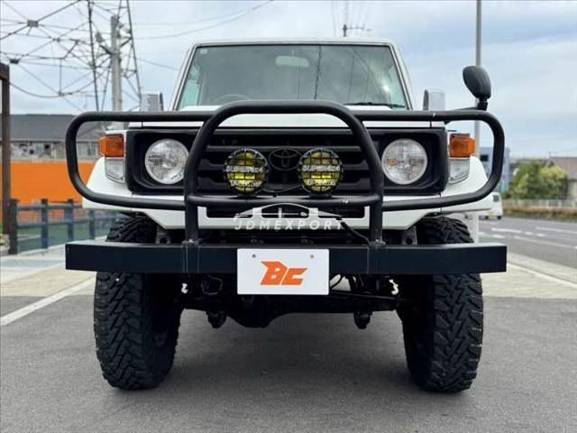 Toyota Land Cruiser 2000 thumbnail 9