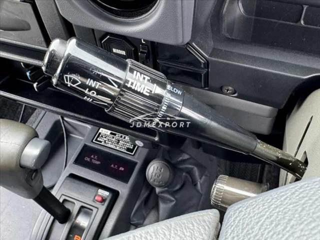 Toyota Land Cruiser 2000 thumbnail 21