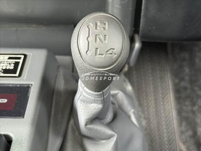 Toyota Land Cruiser 2000 thumbnail 5