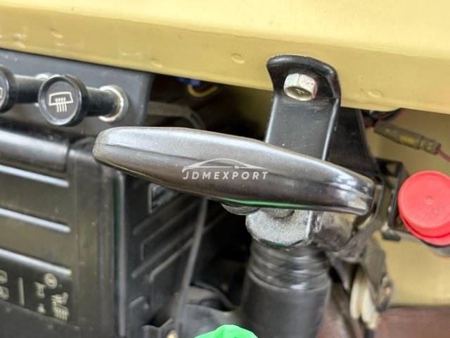 Mitsubishi Jeep 1980 thumbnail 5