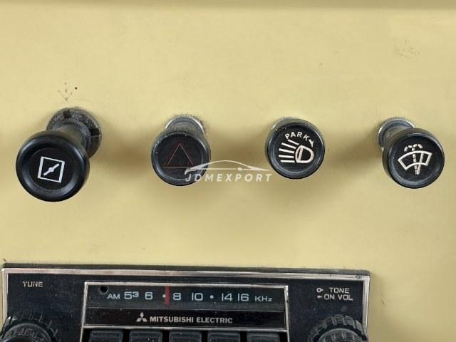 Mitsubishi Jeep 1980 thumbnail 7