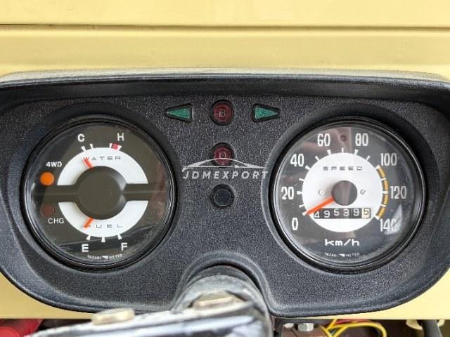 Mitsubishi Jeep 1980 thumbnail 8