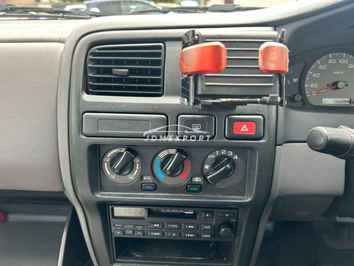 Nissan Others 1999 thumbnail 34