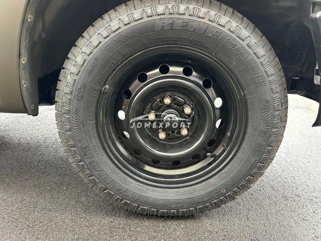 Toyota Hilux 1998 thumbnail 8