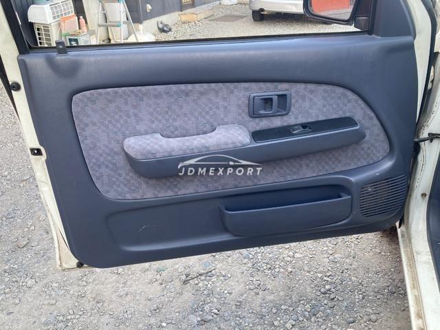 Toyota Hilux Sports Pick Up 2001 thumbnail 42