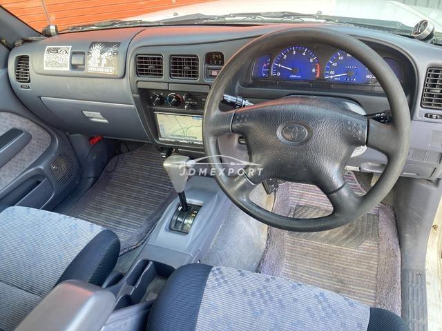Toyota Hilux Sports Pick Up 2001 thumbnail 2