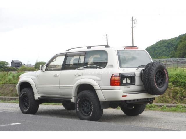 Toyota Land Cruiser 100 1998 thumbnail 3