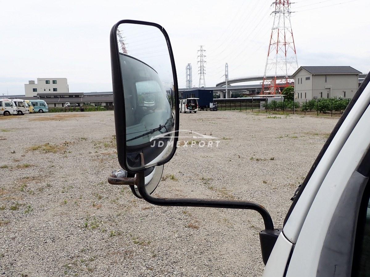 Mitsubishi Fuso Canter 1997 thumbnail 47