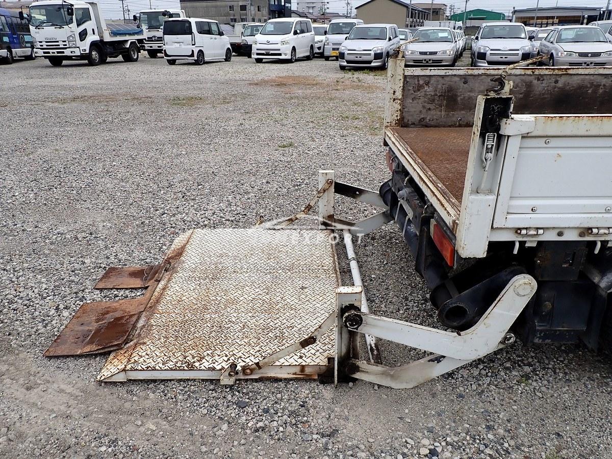 Mitsubishi Fuso Canter 1997 thumbnail 41