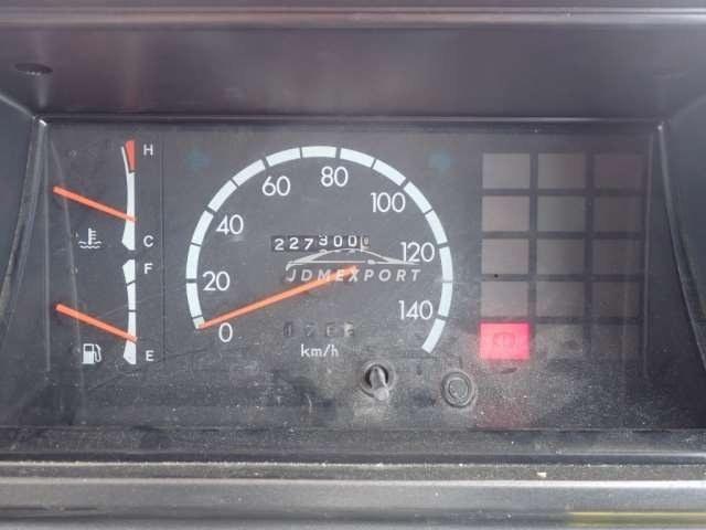 Toyota Coaster 1991 thumbnail 36