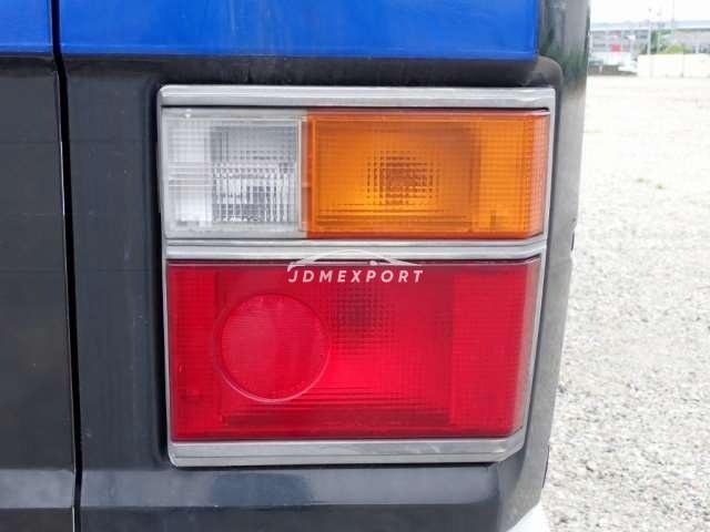Toyota Coaster 1991 thumbnail 5