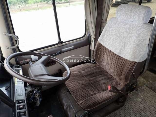 Toyota Coaster 1991 thumbnail 12