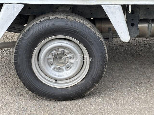 Toyota Hiace Truck 1997 thumbnail 18