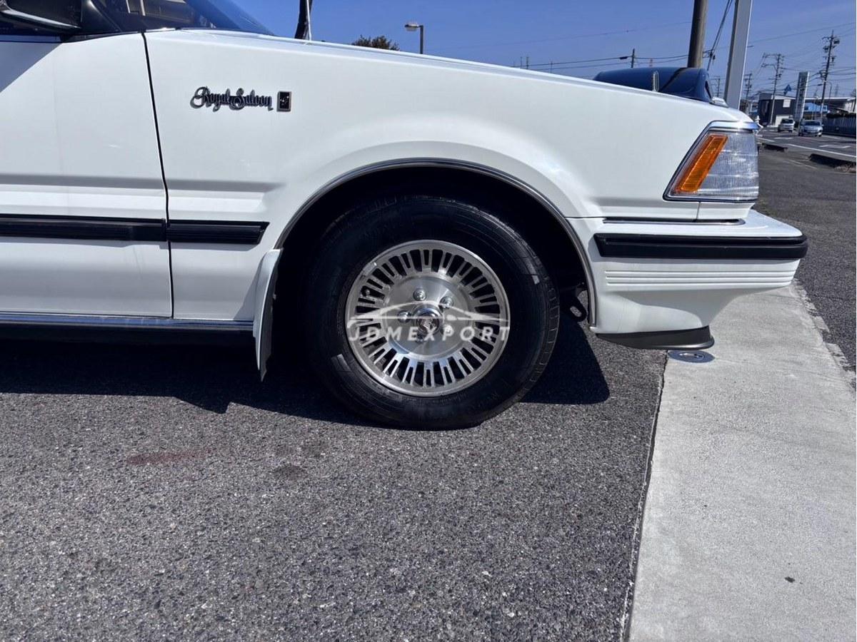 Toyota Crown 1984 thumbnail 32